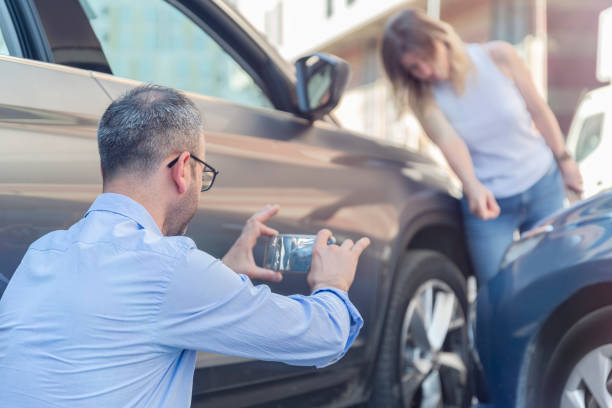 Professional Commercial Auto Insurance technician working in Decorah, IA